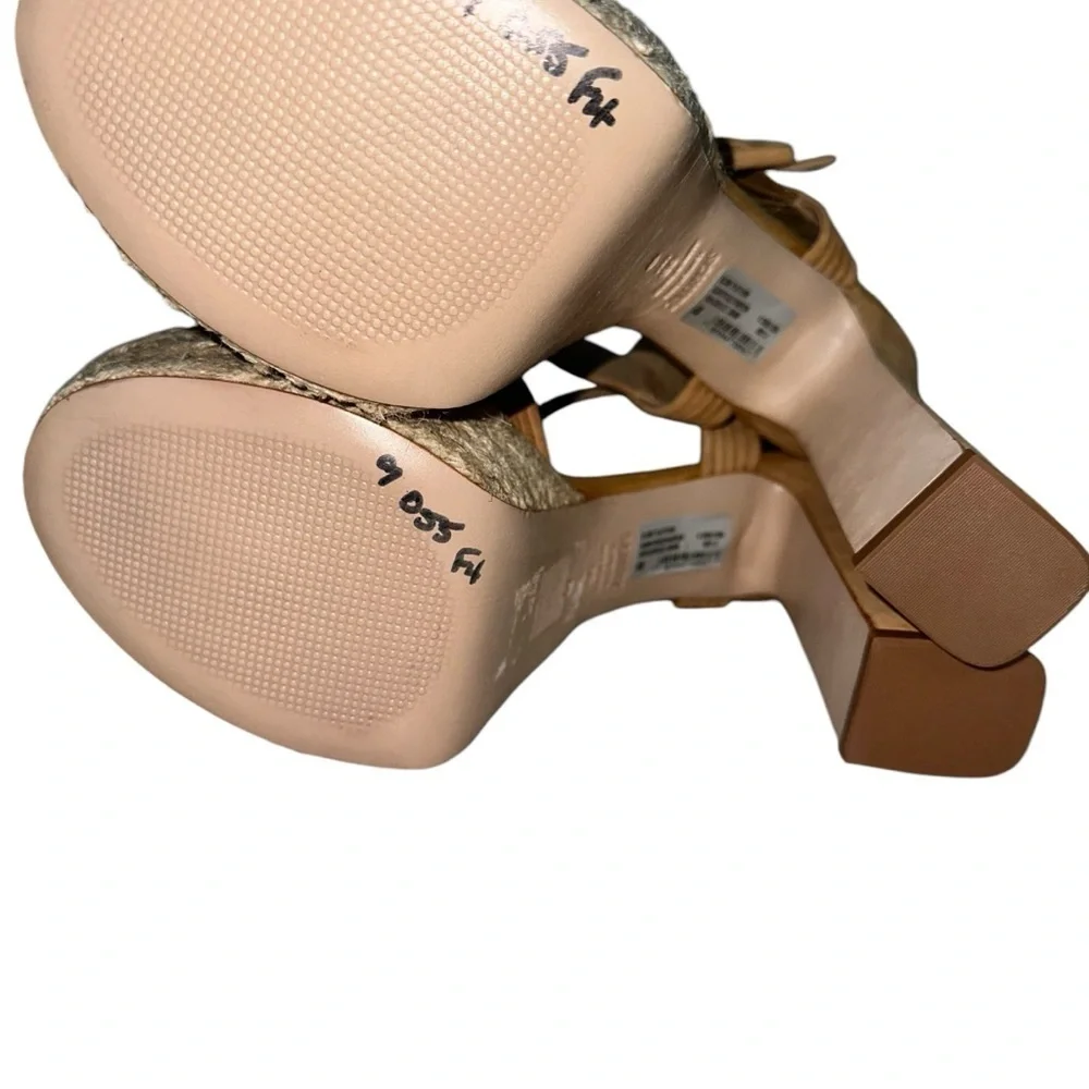 Schutz Size 9 Women's Blisse Platform‎ Nude Caramel Sandals
